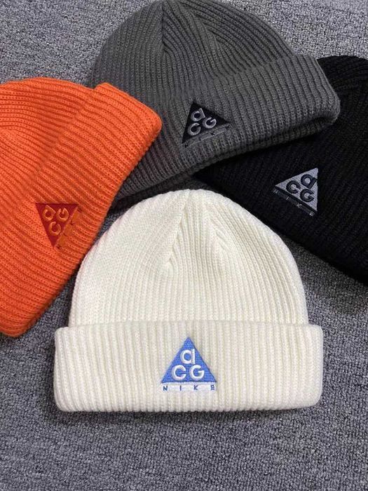 Czapka Nike ACG Pomarańczowa