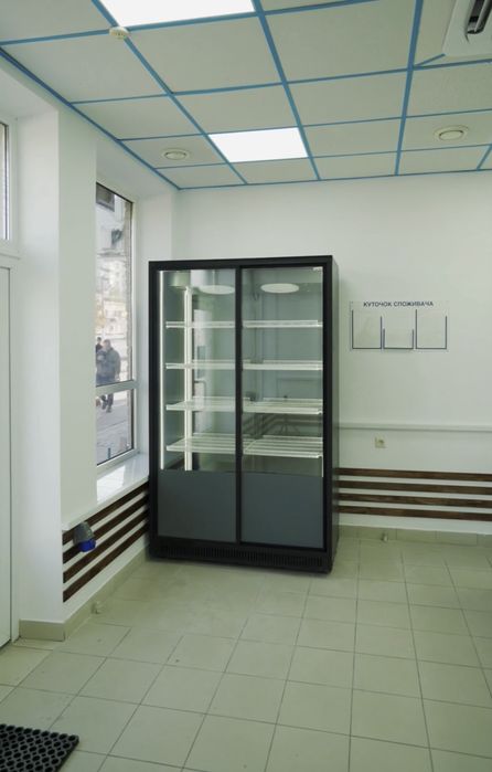 Холодильна вітрина КУБ CUBE виробник гарантія