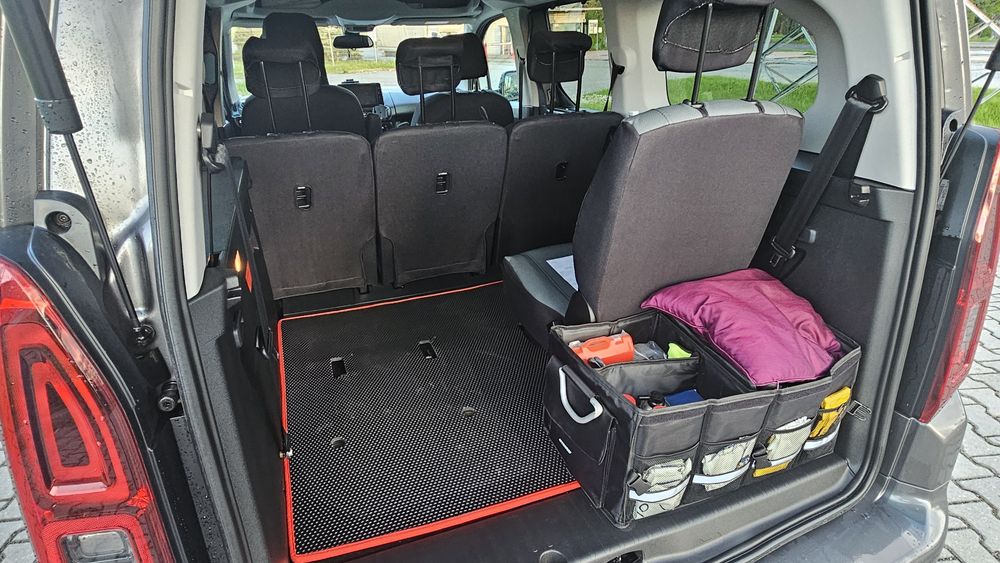 Transport samochodem osobowym - do 6 pasażerów!