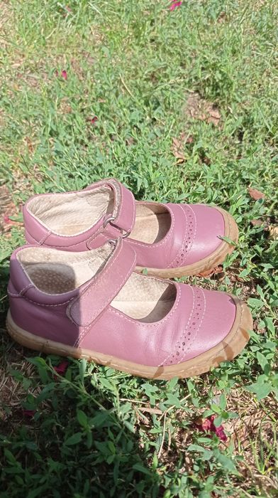 Туфлі кросівки балетки