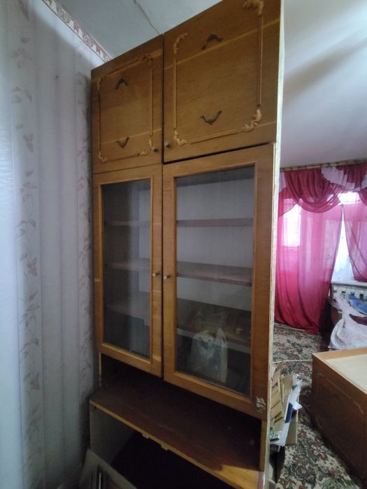 Шафи, кухня. Стінка