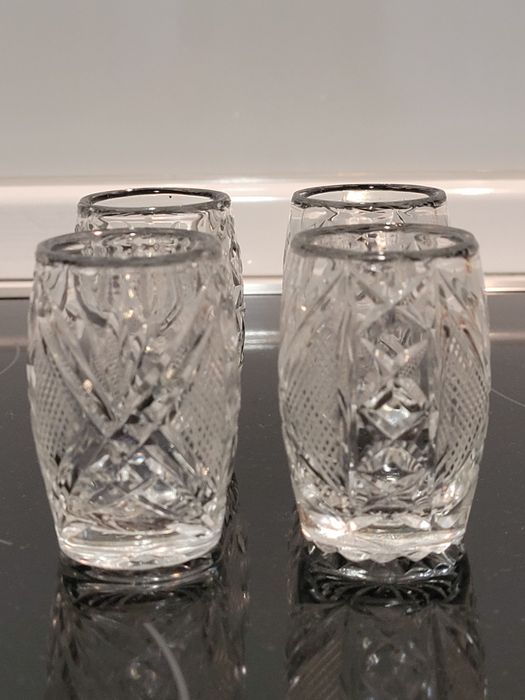 Kryształowe 4 szt kieliszki wódki Huta Hortensja