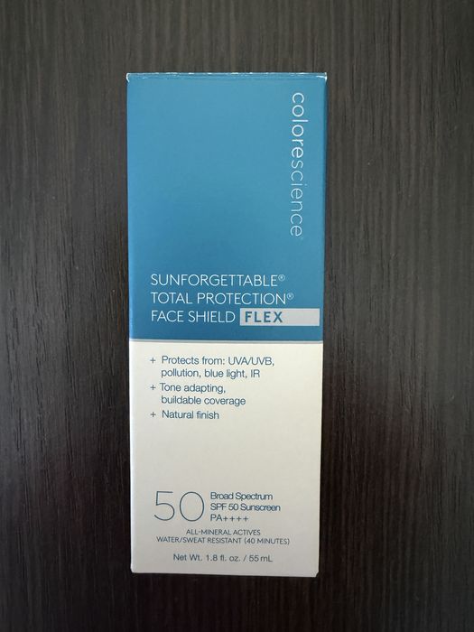 Крем для обличчя Світлий Colorescience Sunforgattable Total Protection Face Shield Flex Light SPF50