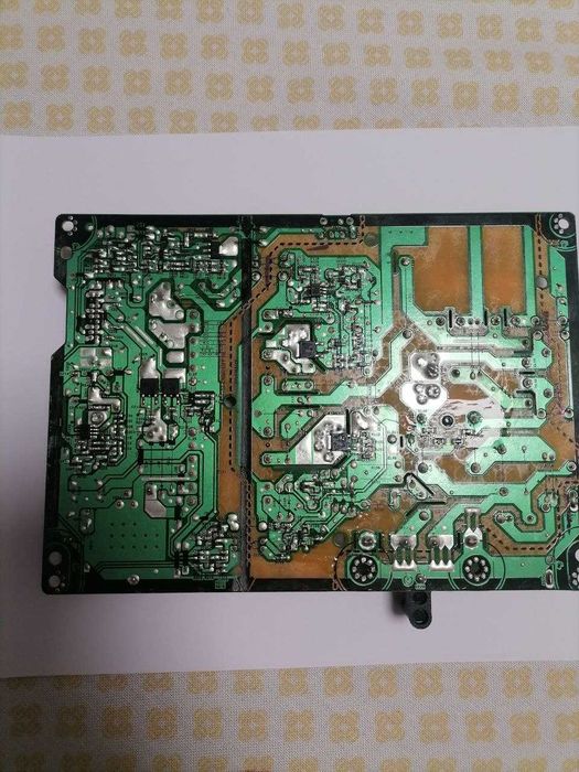 Vendo Fonte alimentação TV