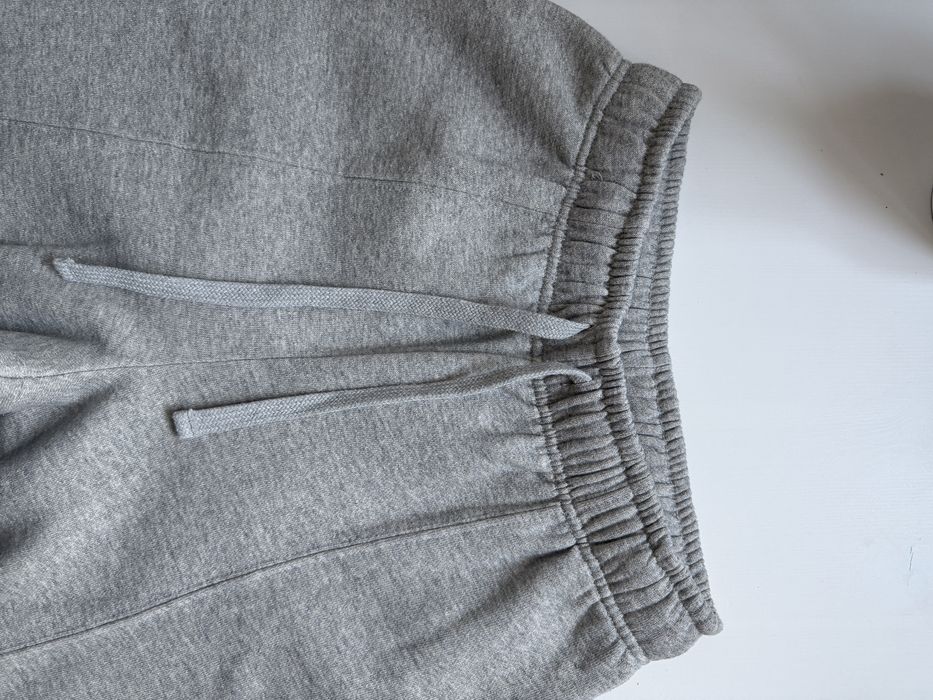 Теплі джогери від zara