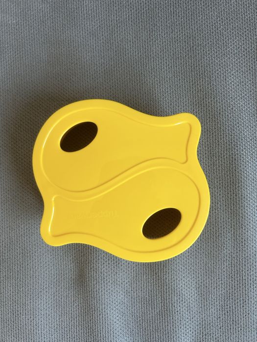 Cortador infantil de sanduíche Tupperware