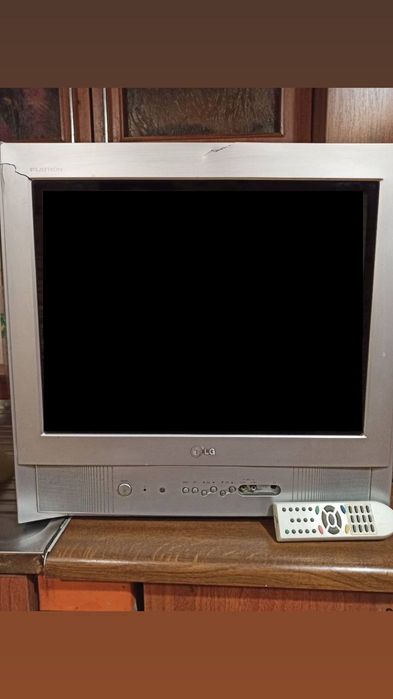 Телевізор LG, модель flatron, вживаний