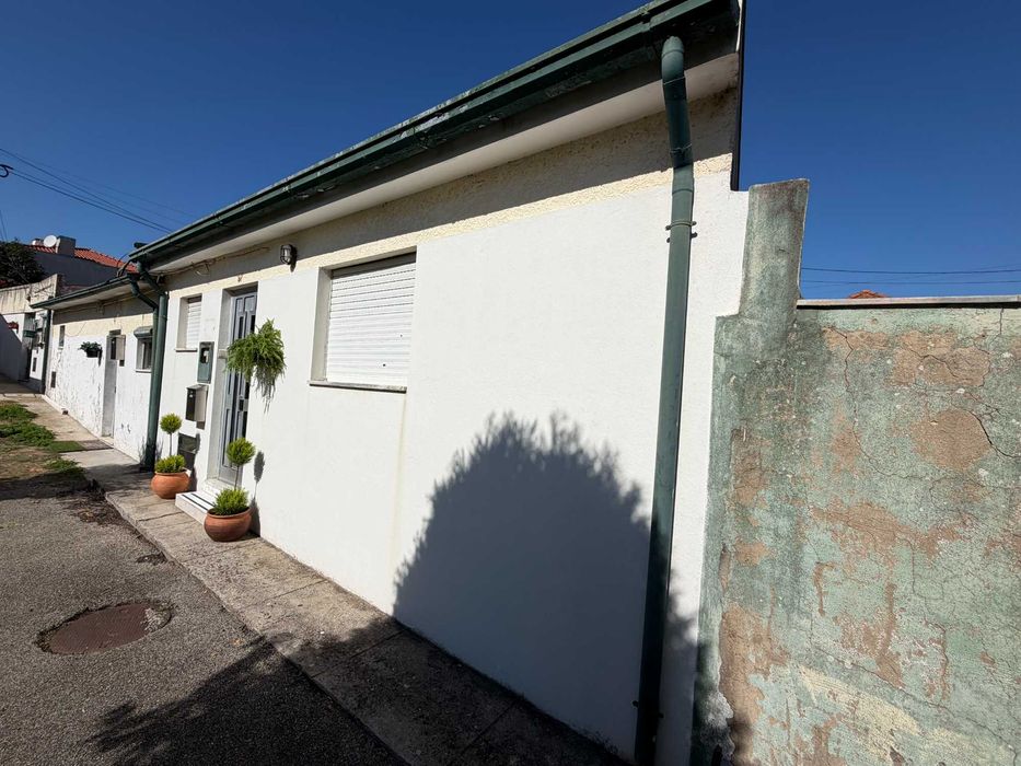 Arrendo moradia T1 renovada e moderna