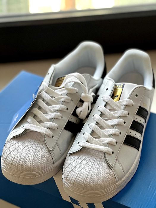 Шкіряні кросівки Adidas Superstar 38/39 розмір Нові