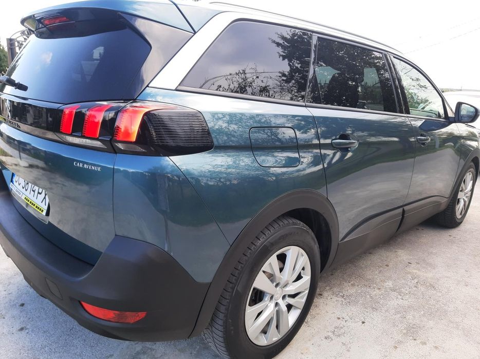 Авто Легкові автомобіль