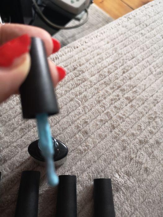 Lakier hybrydowy plus ozdoby i pilniczki,