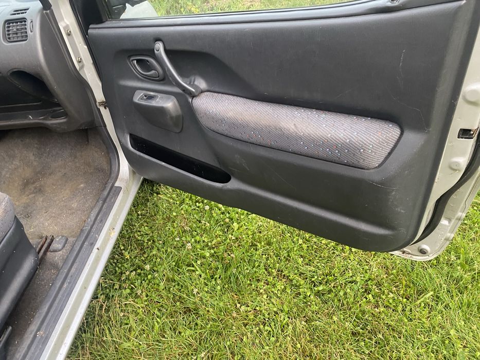 Suzuki Ignis 1.3 бензин / фари