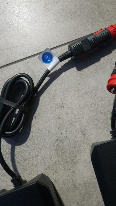 Ladowarka bosch 2A   rower elektryczny samochodowa