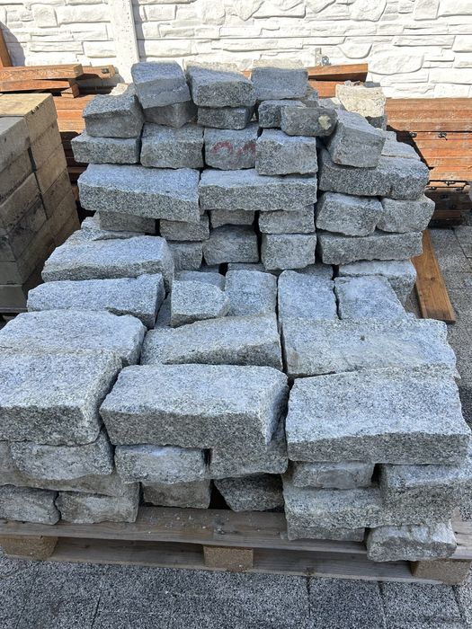 Kamien murowy granitowy  lupany murki  ogrodzenia palisady