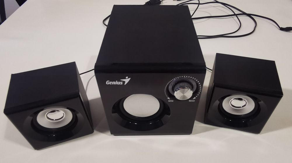 Colunas de Som Genius