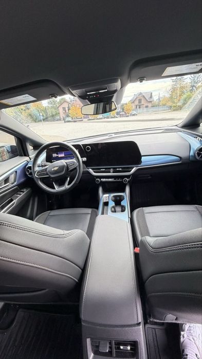 Chevrolet Equinox ev 2024 рік