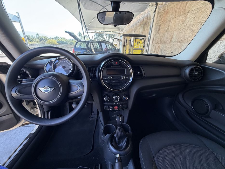 Mini Cooper D POUCOS KM 1.6 Diesel
