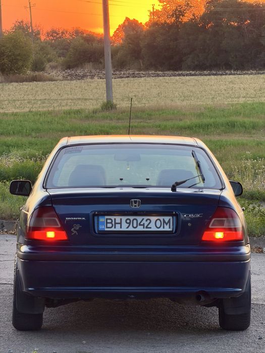 Продається Honda Civic 1.4 в непоганому стані