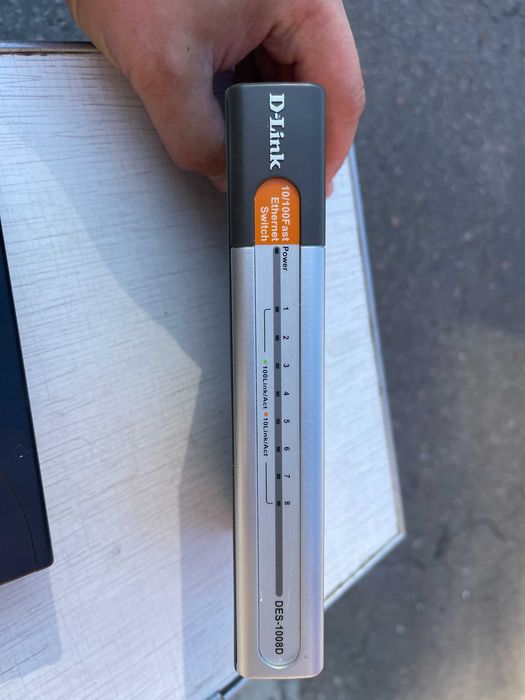 Комутатор некерований D-Link DES-1008D
