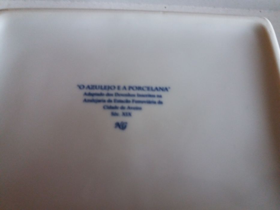Caixa de porcelana da linha NG Aveiro
