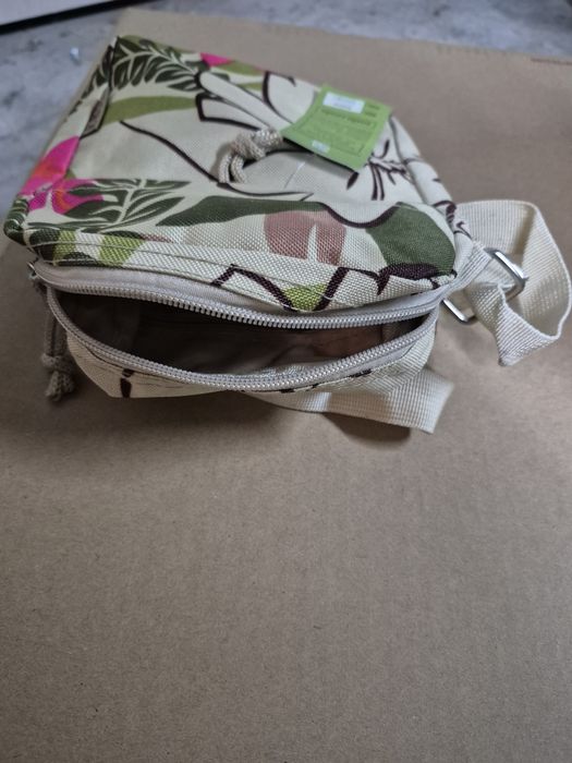 Bolsas com alça novas