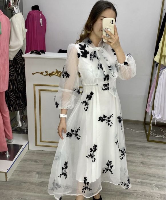 Сукня жіноча.