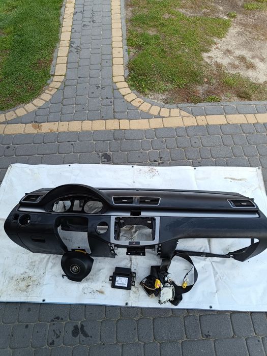 Deska rozdzielcza konsola VW passat B7,citroen C4 ll