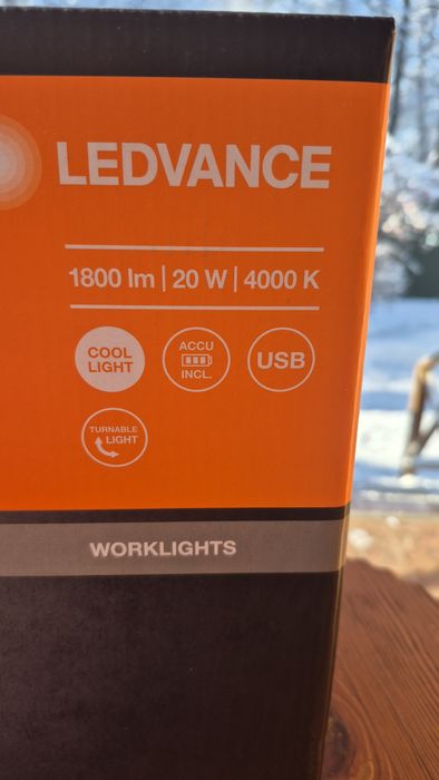 Прожектор  LEDVANCE 20W. WORKLIGHT BATTERY R - STAND.С  аккумулятором.