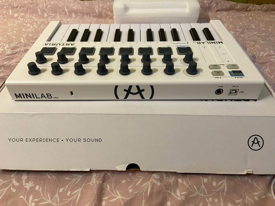 Midi-клавіатура Arturia MiniLab MKII