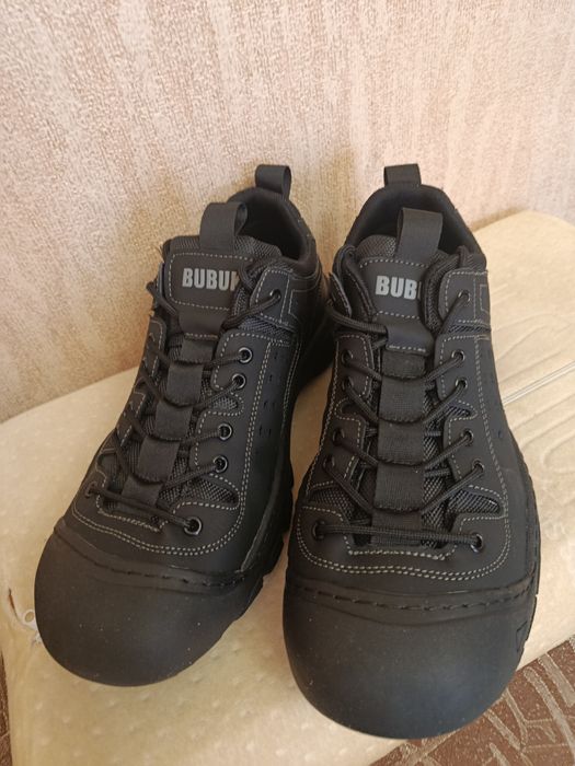 Кросівки трекінгові