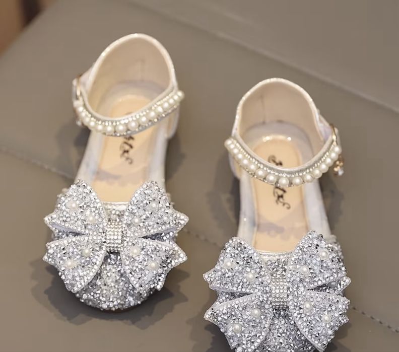 Туфлі, лодочки святкові