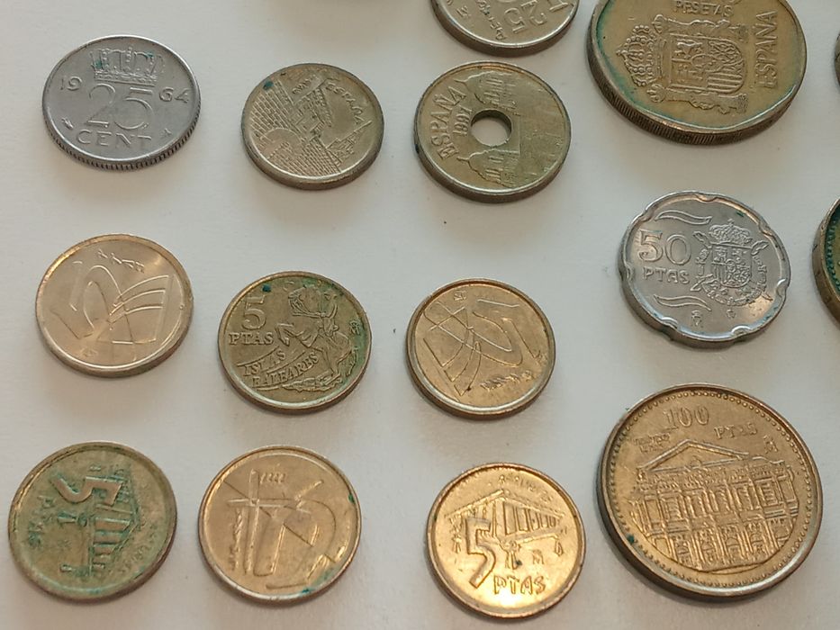Moedas antigas várias de 1968 a 2011