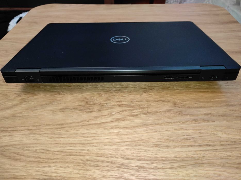 Ноутбук Dell 5590 15.6 HD/i7-8650U/16ГБ DDR4/SSD 256GB/бат.3-4 години
