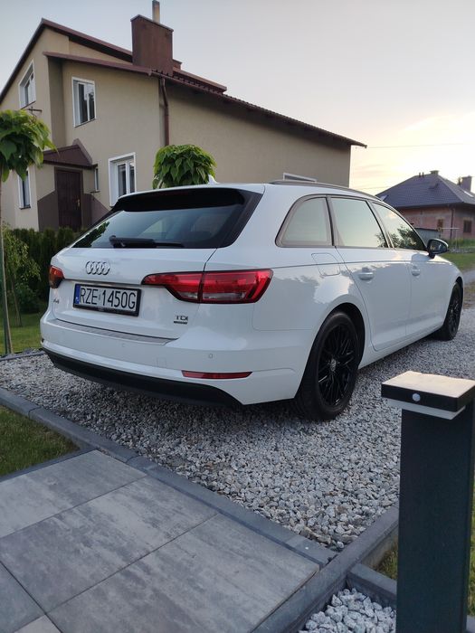 AUDI A4 Avant  2.0 TDI Manual Super Stan