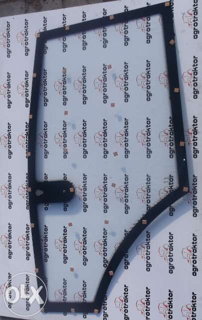 Części - Szyba drzwi polski ciągnik Farmer