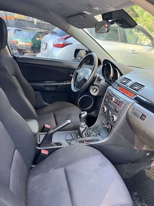 Продам mazda 3  2007г