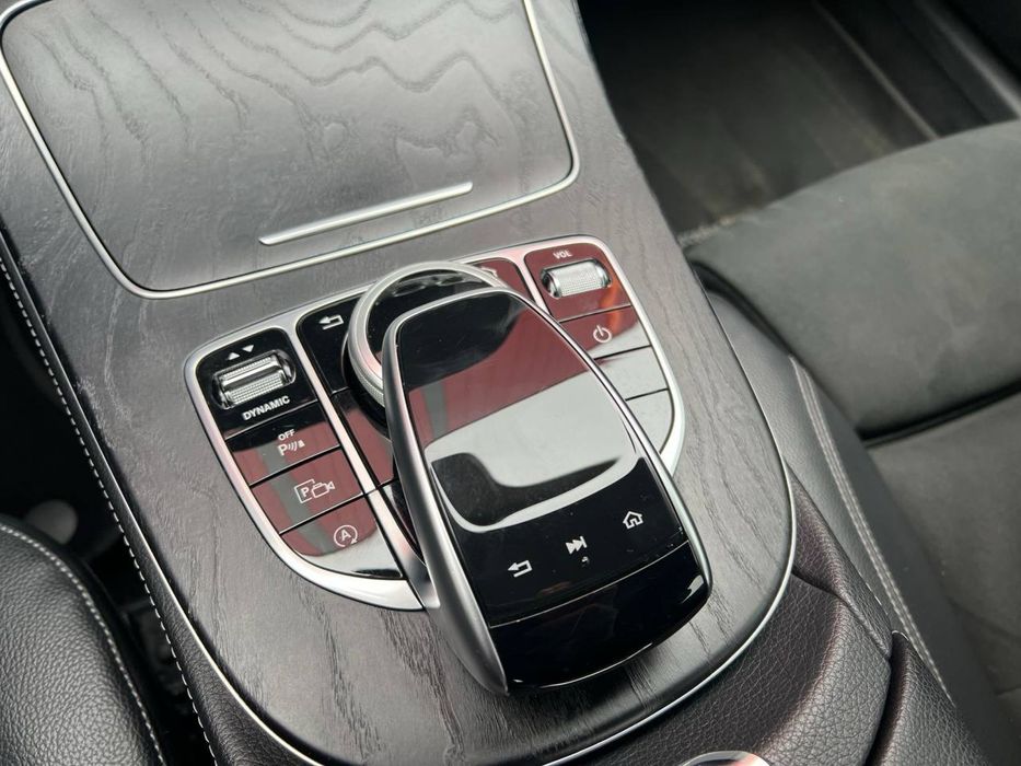 Mercedes-Benz E 2.0D Car Invest Ukraine Лізинг