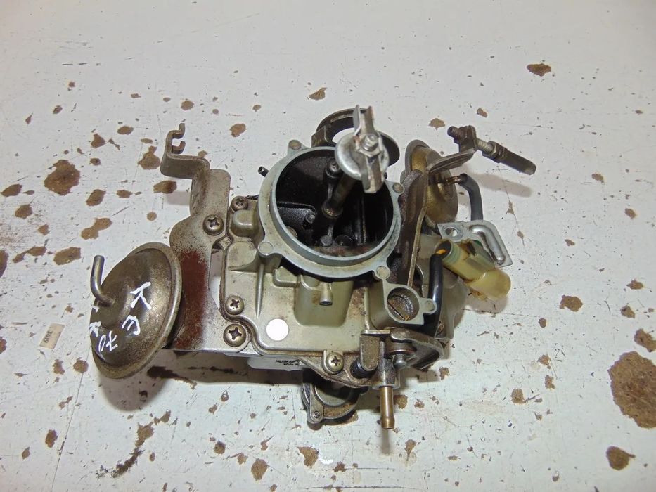 Toyota corolla ke70 carburador