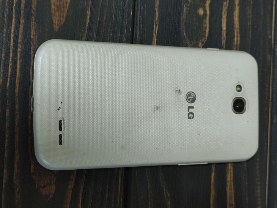 Смартфон LG D410 L90 Dual white