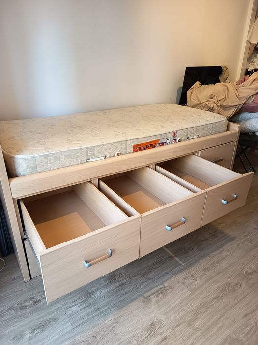 Cama single Dicarmo com gavetas