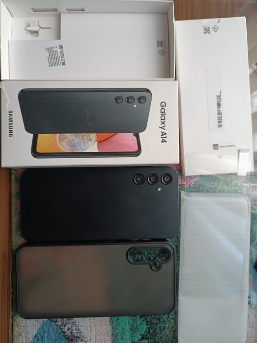 Продам самсунг галексі А14 стан нового