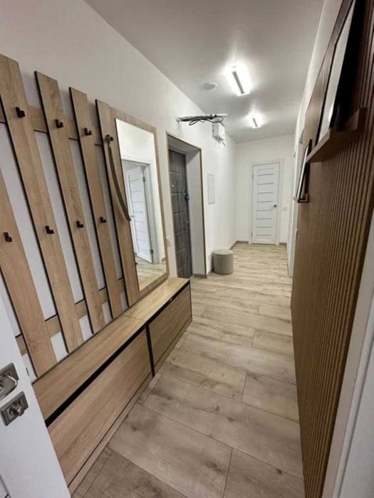 Оренда 2-кімнатної квартири 60 м² , вул Залізнична , 800  $