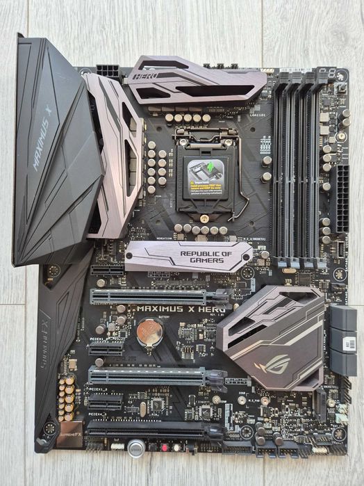 ТОП ігрова s1151v2 материнка ASUS ROG Maximus X HERO (8-9покол TradeIN