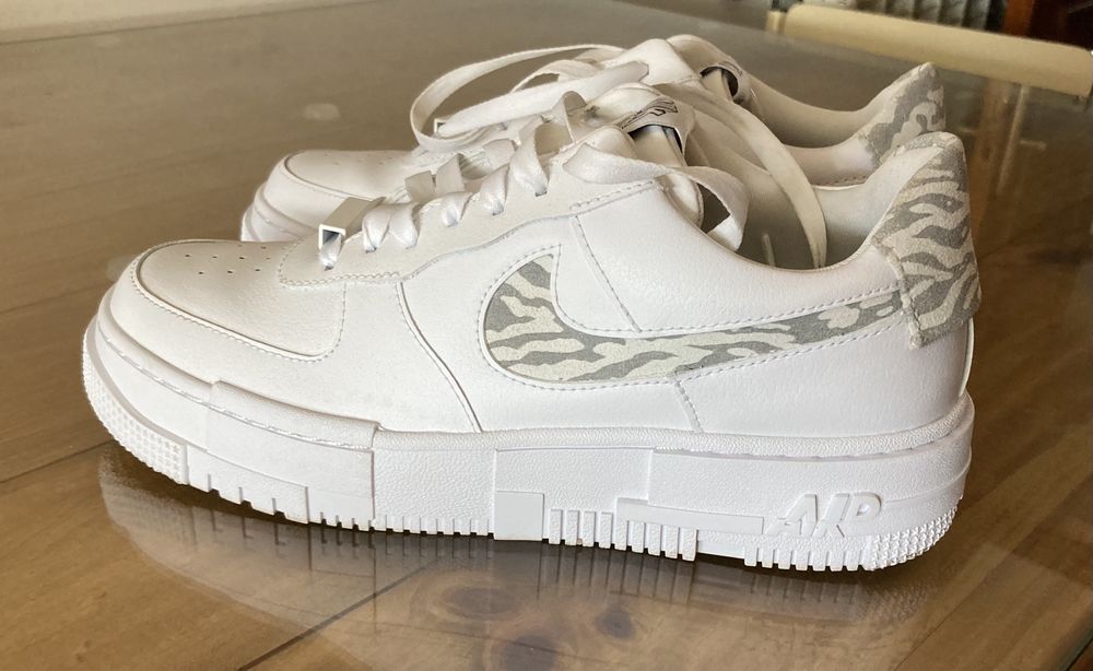 Sapatilhas Nike Aid Air