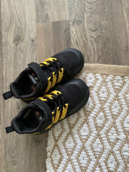 Кросівки adidas р 25,5 16.3см