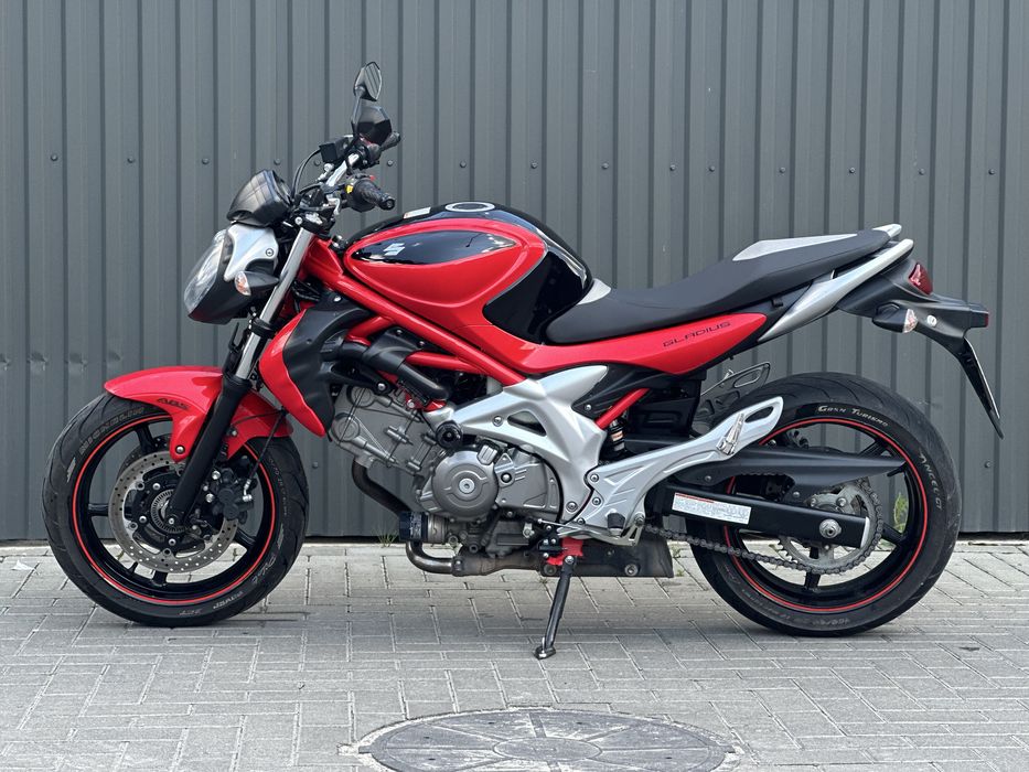 Suzuki SFV 650 (2010)