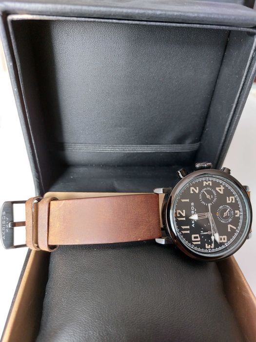 Vários Relógios Quartz em bom estado, Akribos e August Steiner