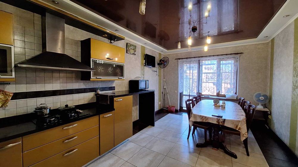 Продам компактный дом ул. Костанди 3 сотки