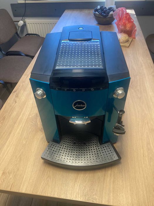 Ekspres do kawu JURA XF50