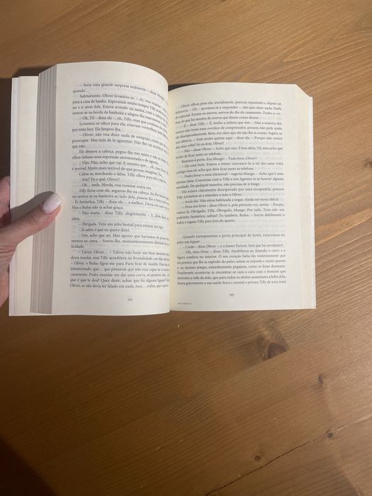 Livro “Uma Mulher Diferente” de Penny Vincenzy